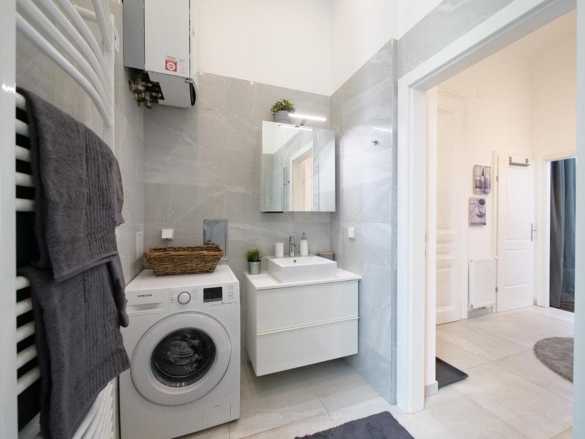 Stylish City Center Apartment Wien Exteriör bild